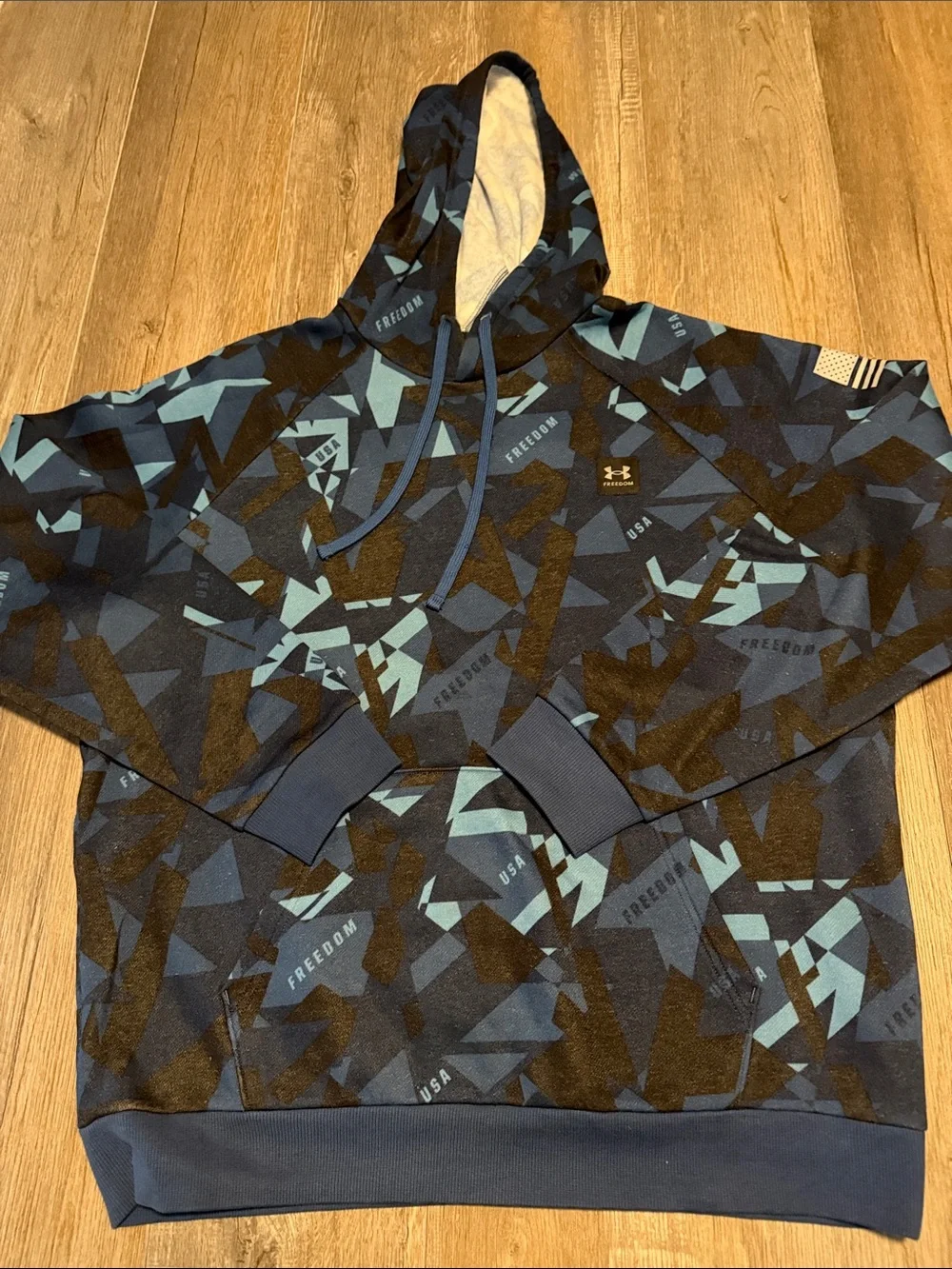 Under Armour Men’s Blue Geometric Hoodie